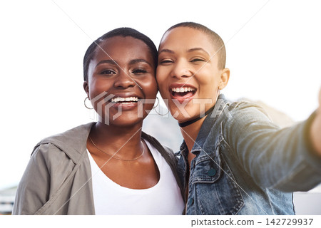 Smile, selfie and portrait of girl friends in city together for vacation, holiday or adventure. Happy, outdoor and young women with photography picture for memory in urban town on weekend trip. 142729937