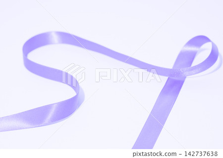 Purple ribbon Purple ribbon 142737638