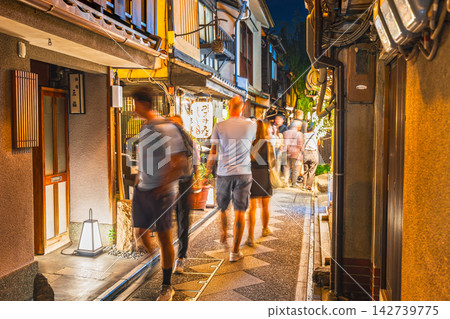 Kyoto, Pontocho, a district lined with traditional Kyoto townhouses. Kyoto, Pontocho, a district lined with traditional Kyoto townhouses. 142739775