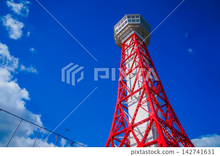 Looking up at Hakata Port Tower 142741631