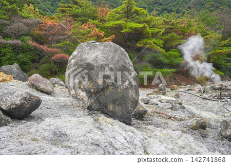 Unzen hell Unzen hell 142741868