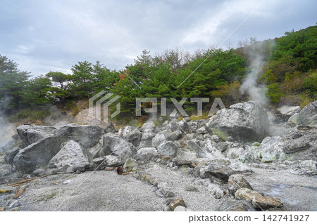 Unzen hell Unzen hell 142741927