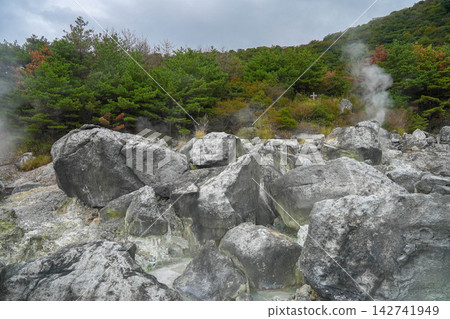 Unzen hell Unzen hell 142741949