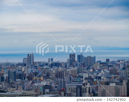 View from Venus Bridge overlooking the city of Kobe View from Venus Bridge overlooking the city of Kobe 142742902
