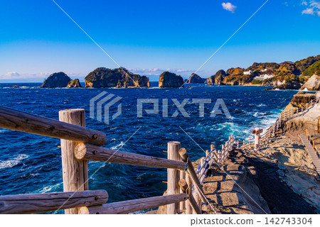 【靜岡縣】西伊豆,狗島:澤田公園海岸線 【靜岡縣】西伊豆,狗島:澤田公園海岸線 142743304