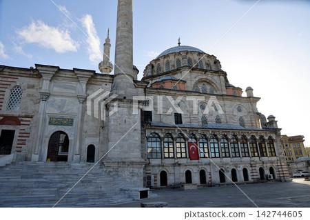 Bayezid Mosque in Istanbul and the blue sky Bayezid Mosque in Istanbul and the blue sky 142744605