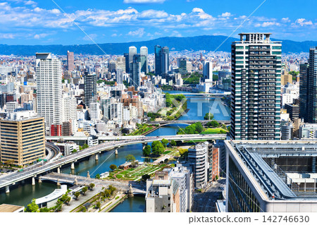 2025年9月拍攝的大阪市中心(淀屋橋、中之島、梅田地區)城市景觀。 2025年9月拍攝的大阪市中心(淀屋橋、中之島、梅田地區)城市景觀。 142746630