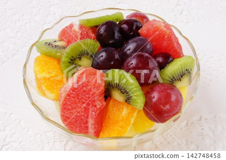 Assorted cut fruit Assorted cut fruit 142748458