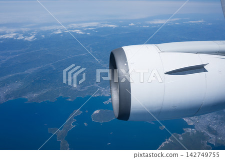 從飛機窗口查看 從飛機窗口查看 142749755