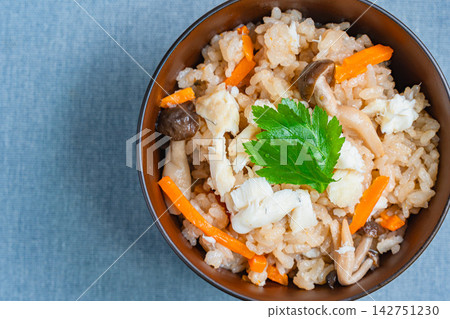 海鯛魚蘑菇飯 海鯛魚蘑菇飯 142751230