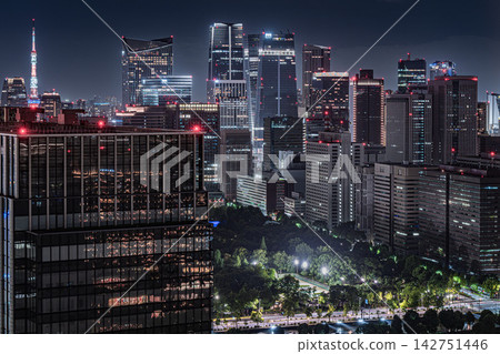 從丸之內大廈看到的城市夜景 從丸之內大廈看到的城市夜景 142751446