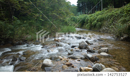 The environment downstream of Funakawa Dam in Nyuzen Town, Toyama Prefecture The environment downstream of Funakawa Dam in Nyuzen Town, Toyama Prefecture 142753527