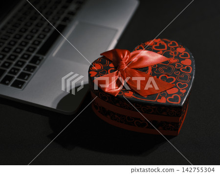 Valentine's day romantic celebration concept Valentine's day romantic celebration concept 142755304