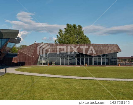 building, roof, board 142758145
