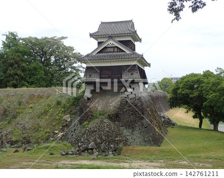 Kumamoto Castle, located in Kumamoto City, Kumamoto Prefecture, and built by Kato Kiyomasa, was damaged in the 2016 Great East Japan Earthquake and was undergoing restoration work in May 2019. Kumamoto Castle, located in Kumamoto City, Kumamoto Prefecture, and built by Kato Kiyomasa, was damaged in the 2016 Great East Japan Earthquake and was undergoing restoration work in May 2019. 142761211