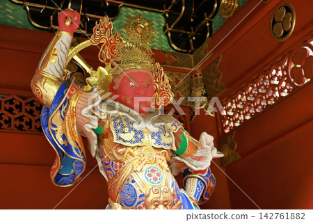 日光大運院二天門的小木天像 日光大運院二天門的小木天像 142761882