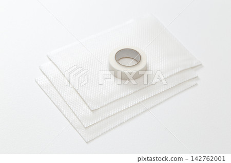 白色背景上的藥膏 白色背景上的藥膏 142762001