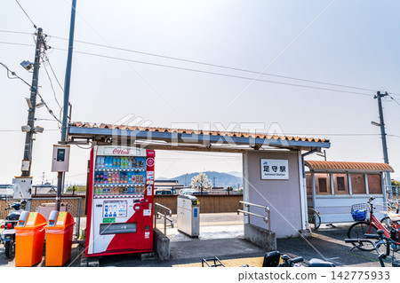 JR Kibi Line, Ashimori Station, Springtime Station Scenery 2, Kita Ward, Okayama City, Okayama Prefecture 142775933