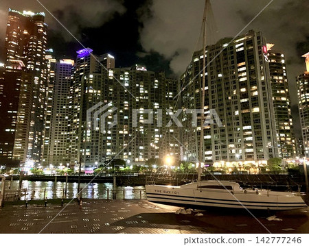 South Korea, night view, skyscrapers, sightseeing South Korea, night view, skyscrapers, sightseeing 142777246