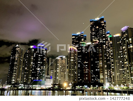 South Korea, night view, skyscrapers, sightseeing South Korea, night view, skyscrapers, sightseeing 142777248