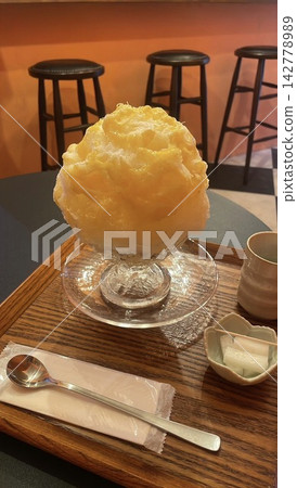 蓬鬆的刨冰,夏日完美之選 蓬鬆的刨冰,夏日完美之選 142778989