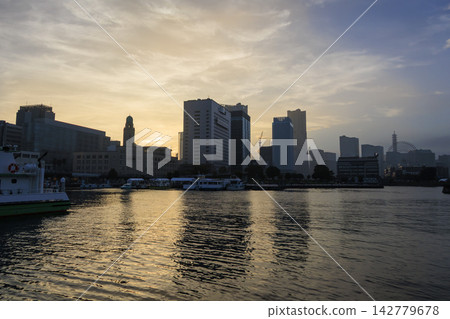 橫濱港的夜景 142779678