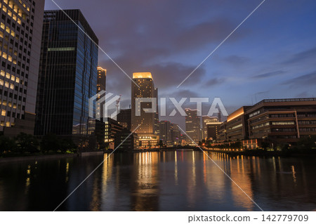 橫濱港的夜景 橫濱港的夜景 142779709