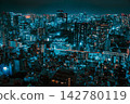 充滿藍色調的城市景觀 142780119