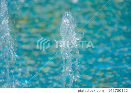使用慢速快門拍攝水花飛濺的照片 使用慢速快門拍攝水花飛濺的照片 142780122