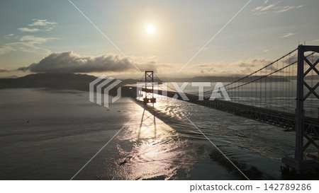 【航拍】清晨鳴門海峽的日出 142789286