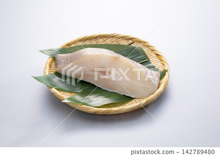 一片大菱鮃。 一片大菱鮃。 142789480