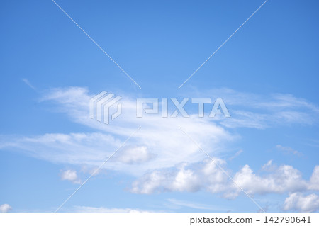 秋日的天空,藍天,晴空,秋天,九月,圖片 秋日的天空,藍天,晴空,秋天,九月,圖片 142790641