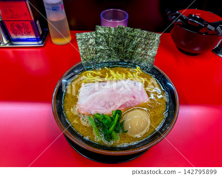 家庭拉麵 142795899