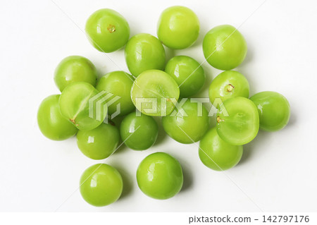 Fresh green grape on white background Fresh green grape on white background 142797176