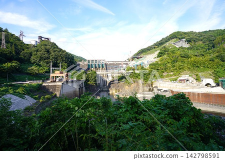新丸山大壩正在興建中 新丸山大壩正在興建中 142798591