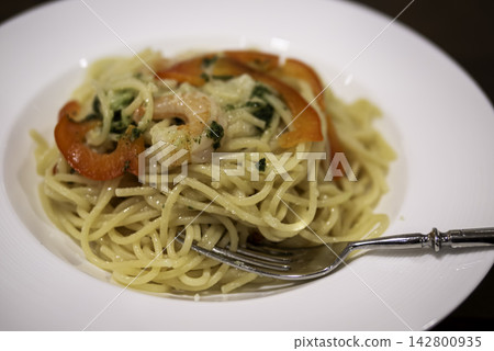 蝦仁甜椒羅勒意麵 蝦仁甜椒羅勒意麵 142800935