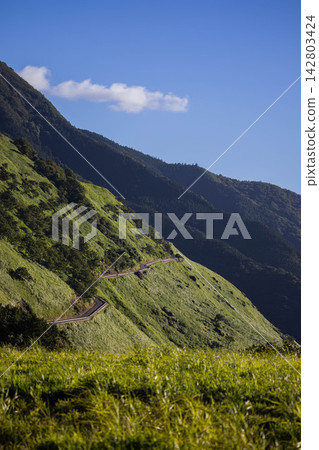 玉府山,山間小徑 玉府山,山間小徑 142803424