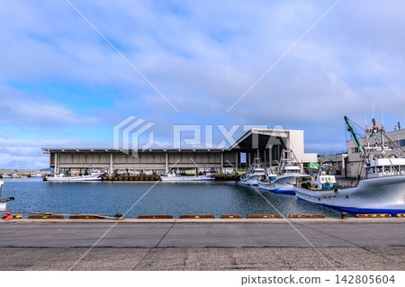 所漁港,位於北海道東部佐呂湖畔的一個小型漁港 所漁港,位於北海道東部佐呂湖畔的一個小型漁港 142805604