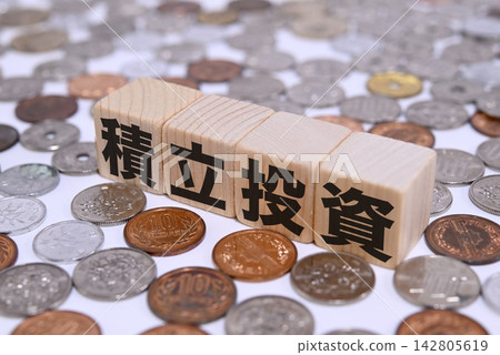 定期投資和日圓硬幣 定期投資和日圓硬幣 142805619