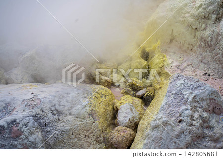 Sulfur that erupted Sulfur that erupted 142805681