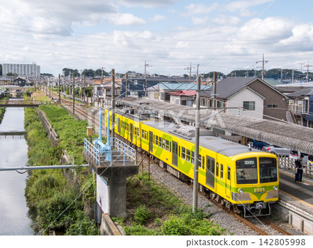 【流山線】停靠黃金城站的列車 【流山線】停靠黃金城站的列車 142805998
