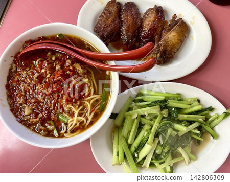 名古屋料理:台灣菜 名古屋料理:台灣菜 142806309