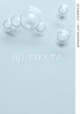 A liquid cosmetic product. An emulsion or a serum or a micellar water or a lotion. A liquid cosmetic product. An emulsion or a serum or a micellar water or a lotion. 142806320