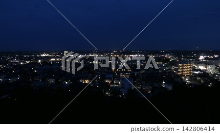 (Night view) Panoramic long shot of Togane City, Chiba Prefecture ② (Night view) Panoramic long shot of Togane City, Chiba Prefecture ② 142806414