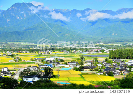 從池田町眺望有明山（長野縣池田町）[2026.9] 142807159