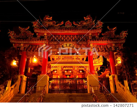 The quiet Guandi Temple after closing time The quiet Guandi Temple after closing time 142807271
