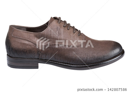 Brown textured leather men oxford shoes side view isolated on white background Brown textured leather men oxford shoes side view isolated on white background 142807586