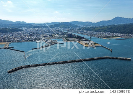 Aerial photograph capturing the port and urban area of Sumoto City, Hyogo Prefecture. 142809978
