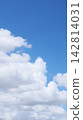 Summer blue sky and white clouds 142814031