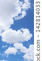 Summer blue sky and white clouds 142814033